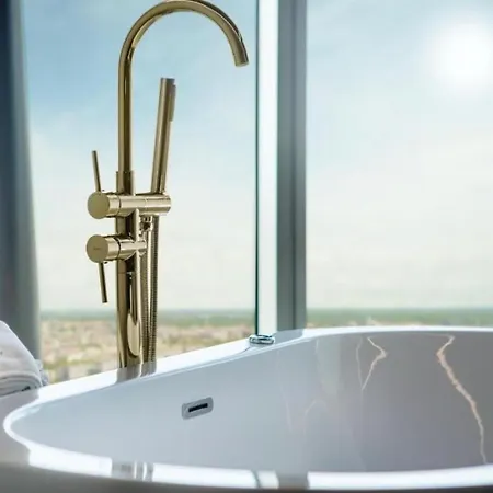 Hnaza Tower White 23 Pool & Daire *